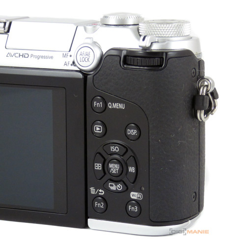 Panasonic Lumix GX7: vymazlený superfoťák