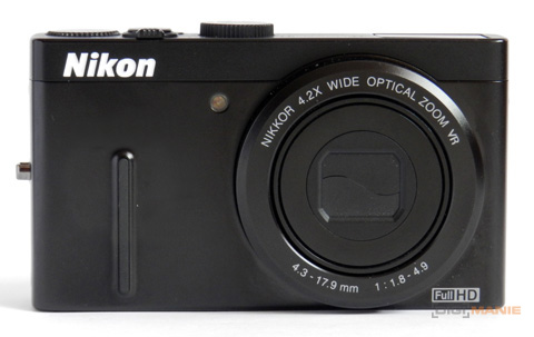 Nikon Coolpix P300: nenápadný šikula