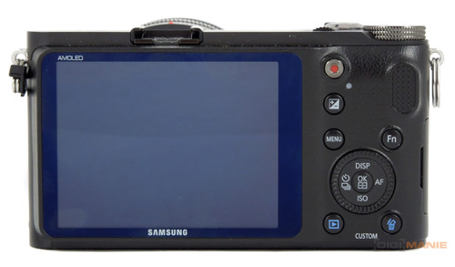 Samsung NX200: 20 mega v útoku
