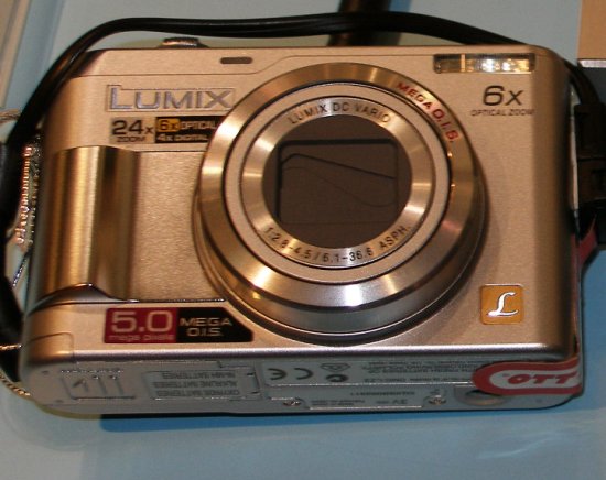 CeBIT 2005: Zoomící se lumíci