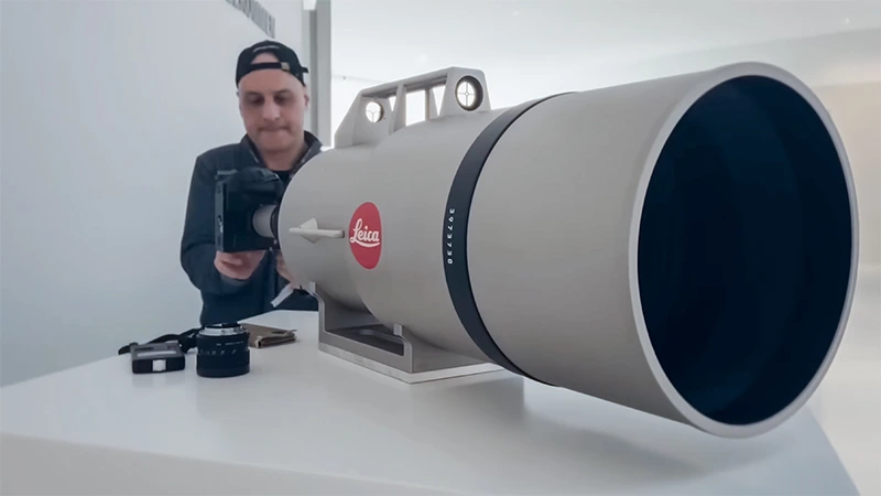 Fotograf vyzkoušel focení portrétů s Leicou 1600mm za 2 miliony USD