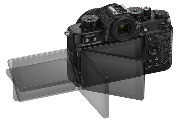 Nikon Zf kombinuje retro vzhled s moderní technikou a 24MPx čipem