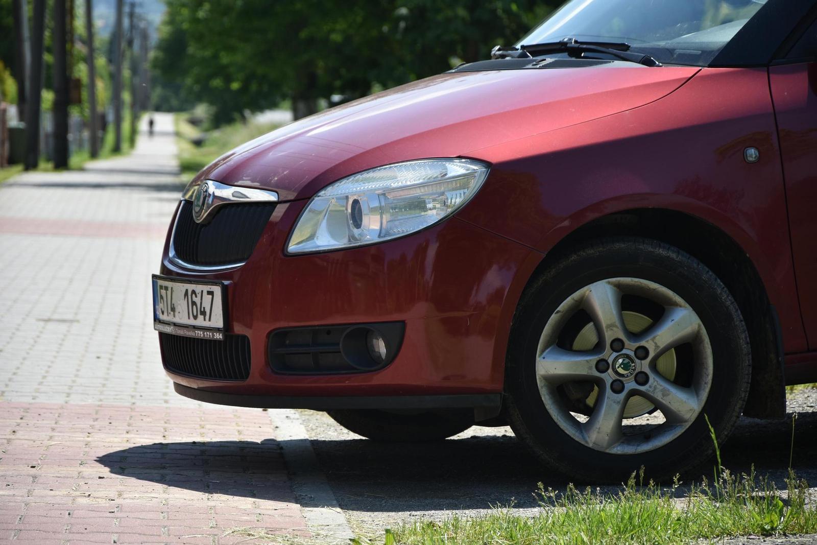 Nikon D7200: přesvědčivé zrcadlo