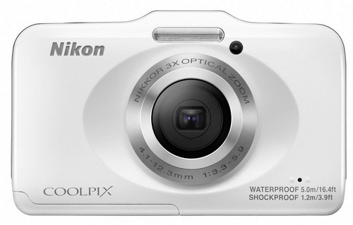 Jednoduchý odolný kompakt Nikon Coolpix S31