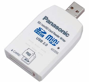 Panasonic představil čtečky pro nové formáty paměťových karet