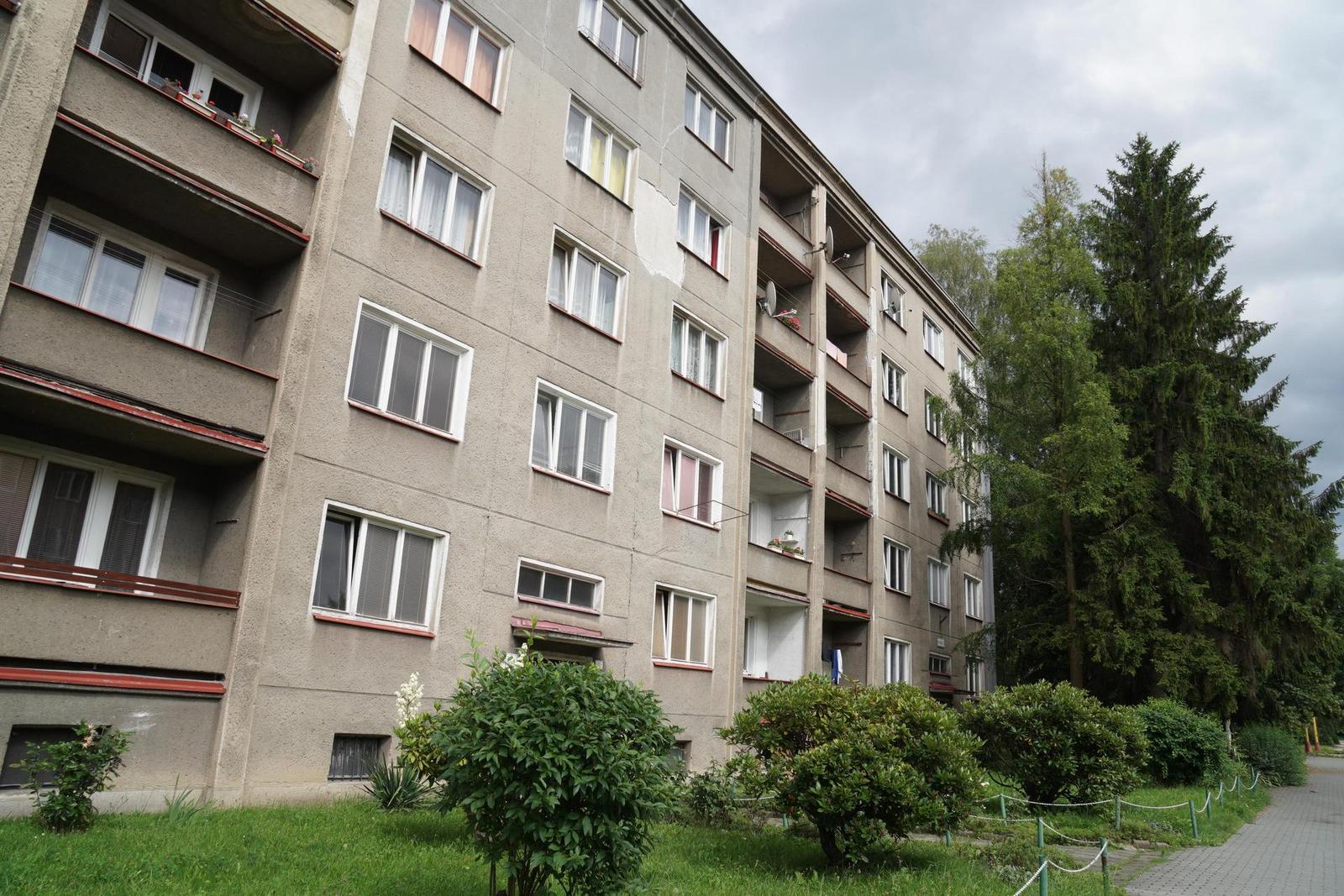 Sony Carl Zeiss Vario-Tessar T* 16-70mm F4 OSS (SEL1670Z)