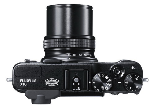 Fujifilm přichází se superkompaktem FinePix X10