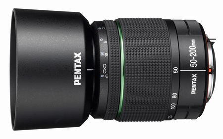 Nové objektivy Pentax 18-55 mm a 50-200 mm i do horšího počasí