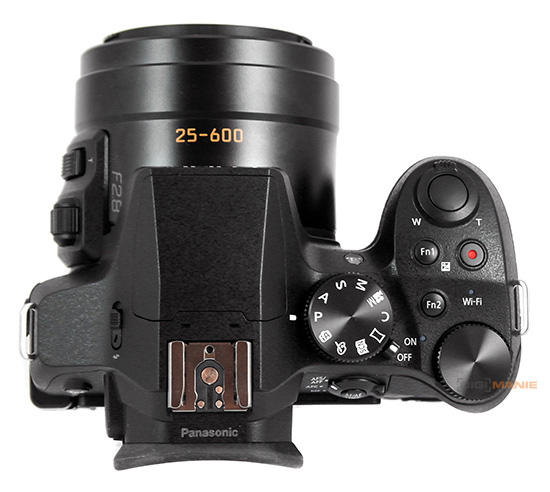 Panasonic Lumix FZ300: opět na špici