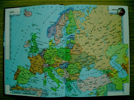 Sony Cyber-shot DSC-P200: Půlkruhová sedmička