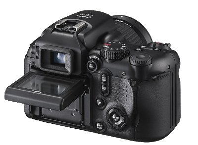 FinePix S9500: devítimegapixelový ultrazoom