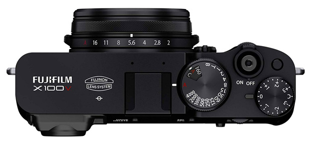 Retro Fujifilm X100V dostává 26MPx čip a nový objektiv