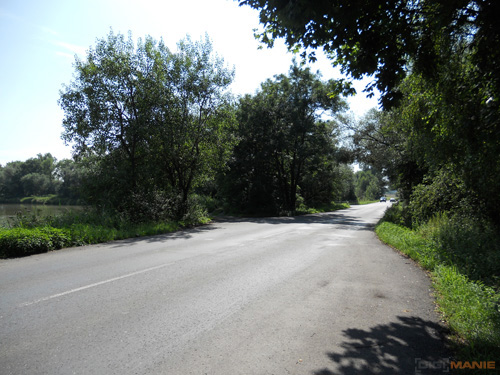 Nikon Coolpix S3000: kapesní trpaslík