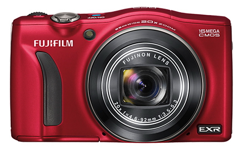 Fujifilm FinePix F770EXR a F750EXR s 20× optický zoomem