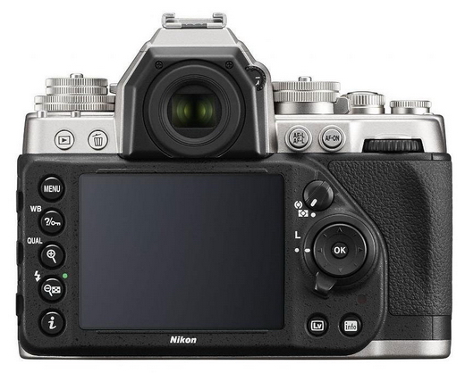 Retro zrcadlovka Nikon Df