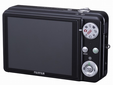 Fujifilm uvedl dva nové levné kompakty J20fd a J250