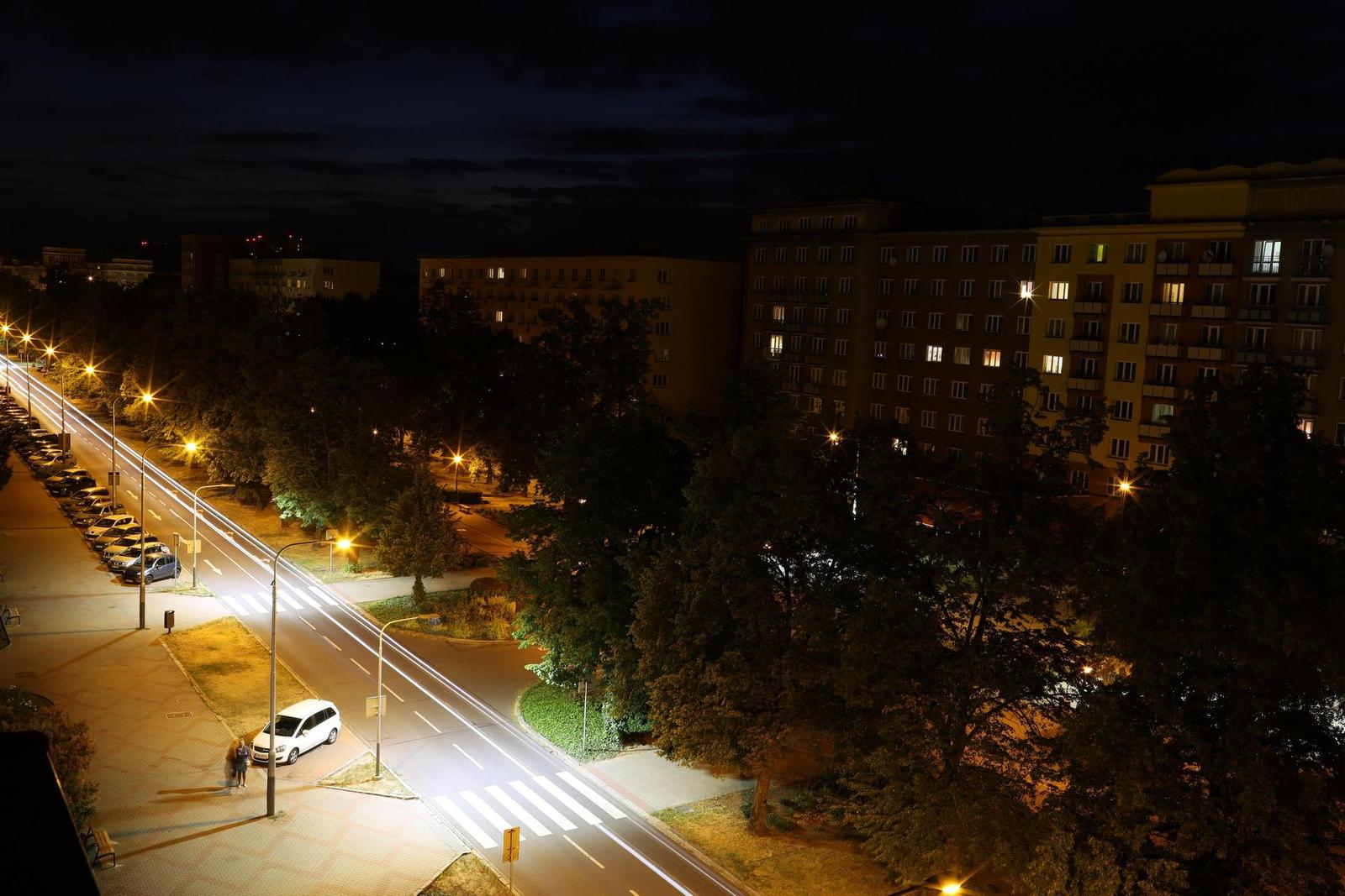 Canon EF 35mm f/2 IS USM