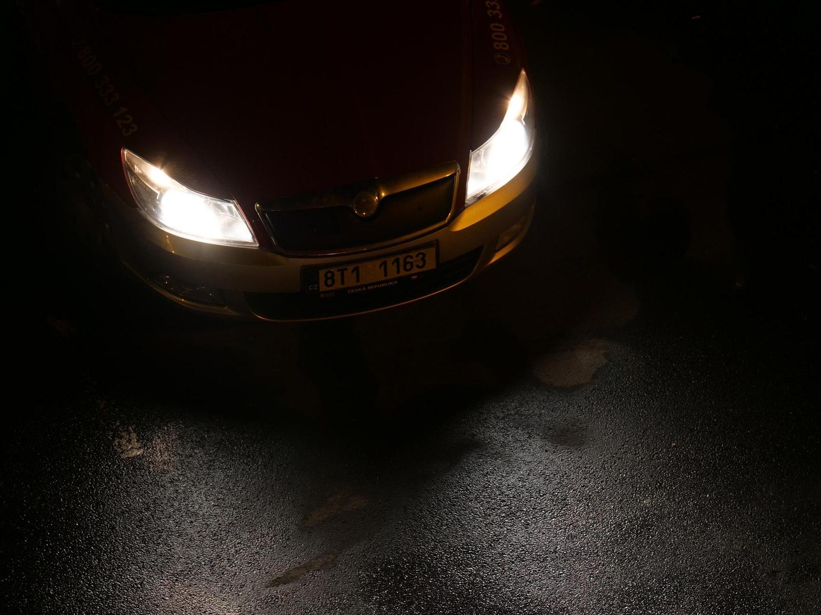 Panasonic Leica DG Elmarit 200mm / F2.8 / Power O.I.S.