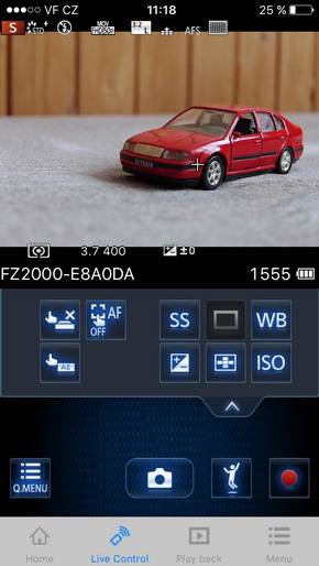 Panasonic Lumix FZ2000: ultrazoom nebo profi kamera?