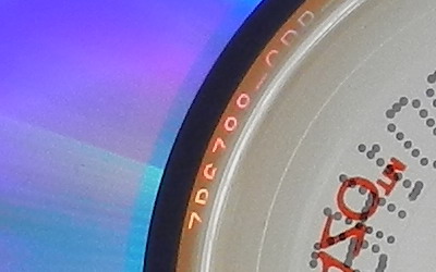 Nikon Coolpix S9100: rudý bojovník