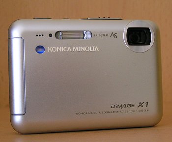 Stabilizovaný osmimegapixelový kapesní krasavec