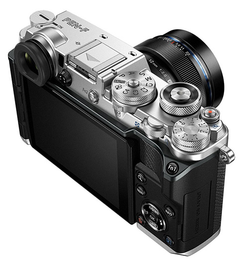 Retro Olympus PEN-F s 20MPx snímačem a OLED hledáčkem