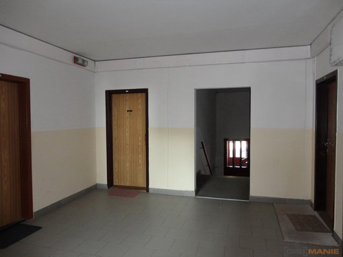 Sony Cyber-shot W570: jde to i s 16 megapixely