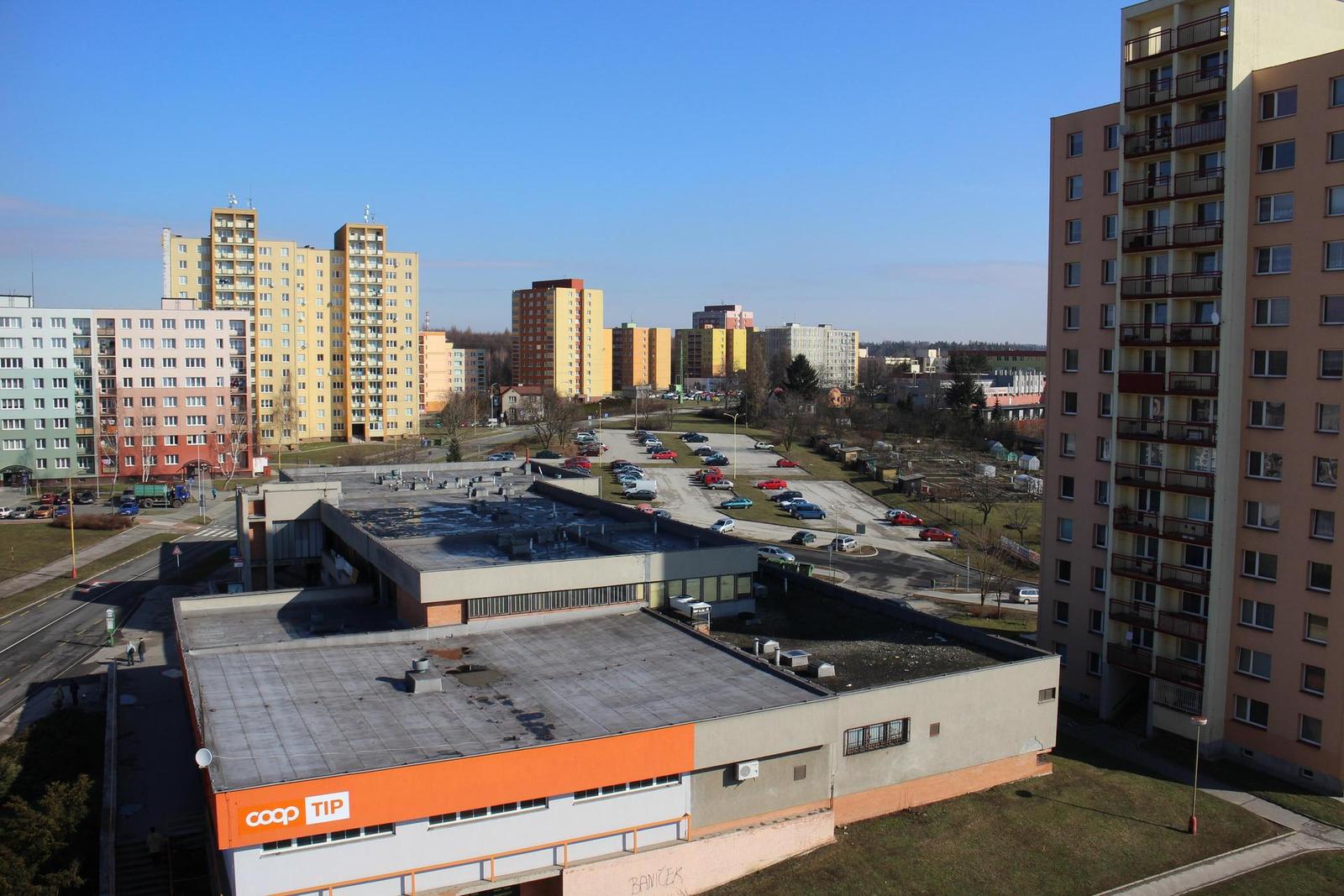 Canon EOS M: první pokus