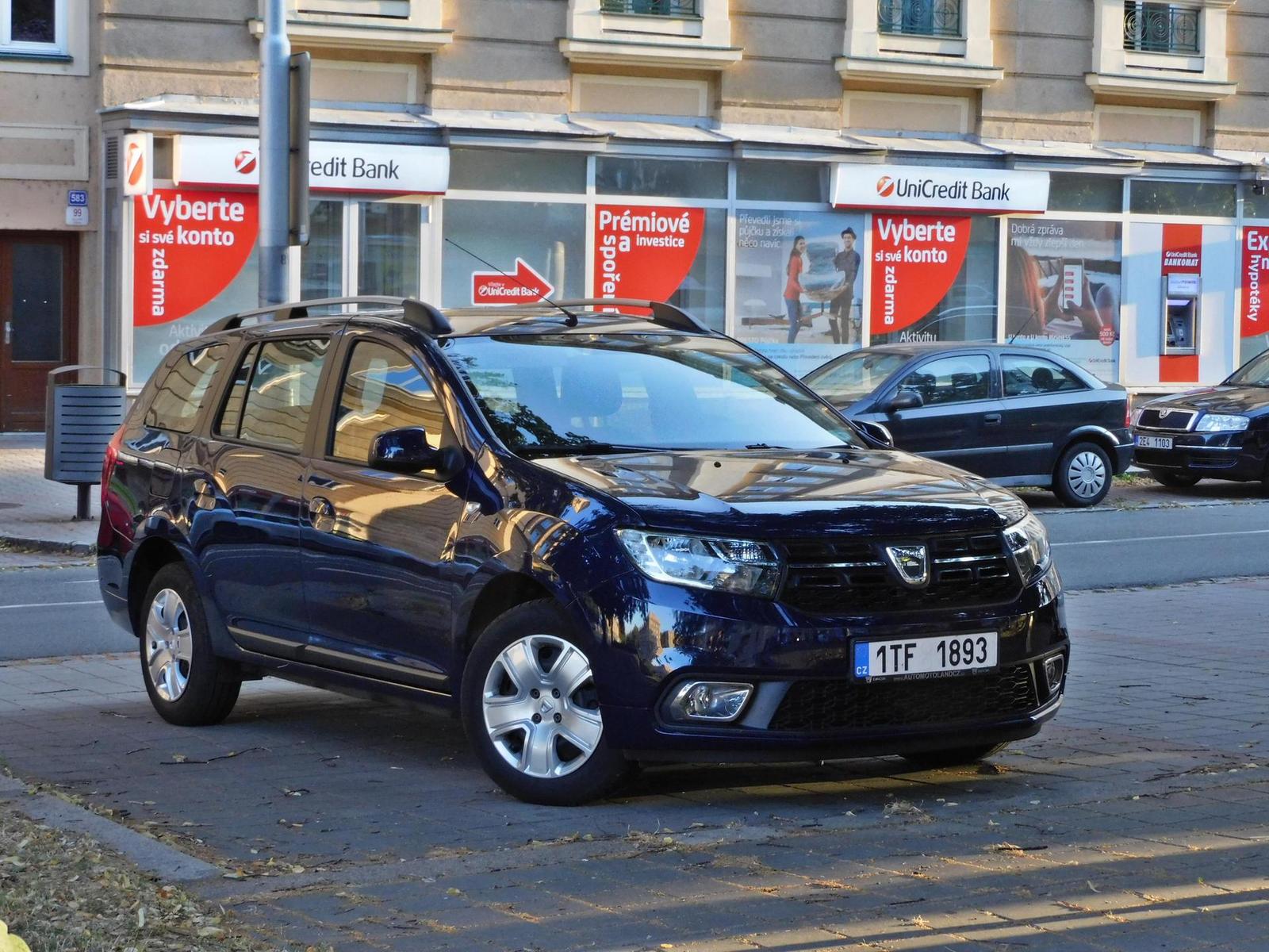 Nikon Coolpix B600: kamarád do přírody