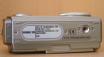 Digimax V50: pětimegapixel s výklopným displejem