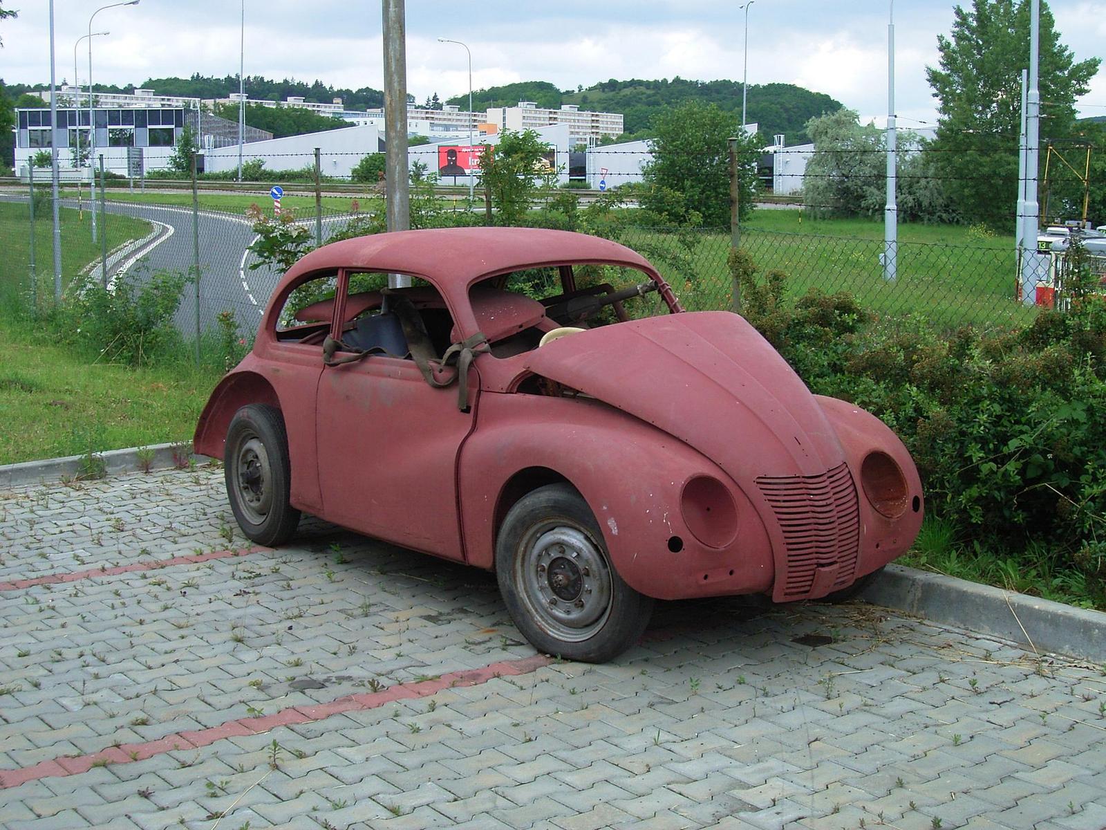 Ricoh Caplio GX: Černý jezdec na rychlém koni