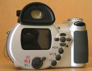 DiMAGE Z10: snadno, rychle... a levně