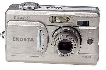 Kompakt od Exakty se čtyřmi megapixely