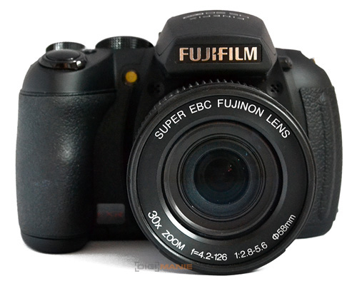 Fujifilm FinePix HS20EXR: důstojný nástupce