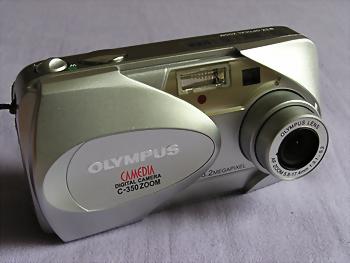 Olympus Camedia C-350 Zoom: kvalita v tradičním kabátku