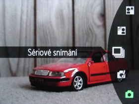 Nikon Coolpix S9100: rudý bojovník