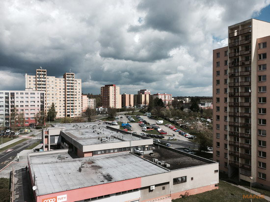 Apple iPhone SE: kompaktní silák