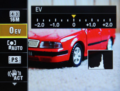 Sony Cyber-shot HX9V: král kapesních ultrazoomů?