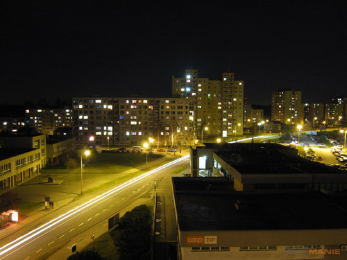 Canon IXUS 200 IS: poprvé dotykově