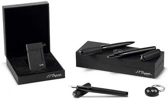 Leica 0.95 Collection, objektiv, stylová pera, klíčenka a zapalovač