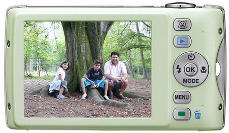 Tenké Optio P80 od Pentaxu