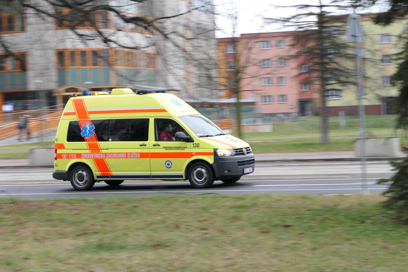 Panasonic Lumix FZ2000: ultrazoom nebo profi kamera?