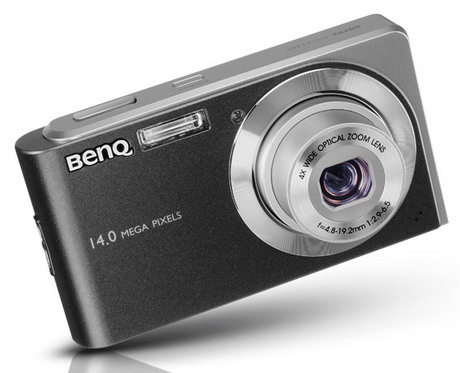 Doporučené fotoaparáty - květen 2012