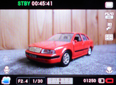 Samsung WB2000: stylová bomba