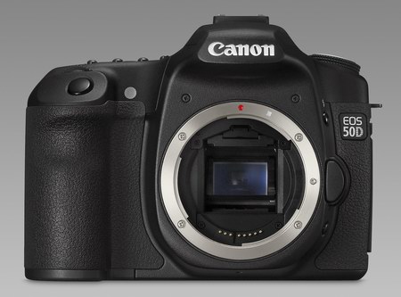 Canon přichází se zrcadlovkou EOS 50D a objektivem EF-S 18-200mm IS