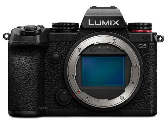 Panasonic uvedl Lumix S5: kompaktnější full frame se 4K/60p