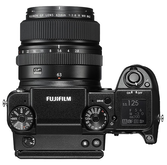 Fujifilm uvedl středoformátový fotoaparát GFX 50S