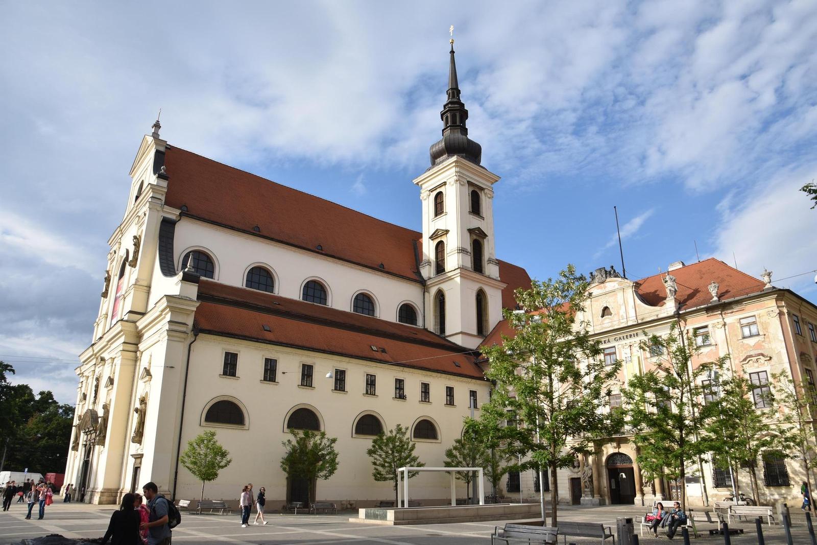 Tamron 16-300mm f/3.5-6.3 Di II VC PZD Macro