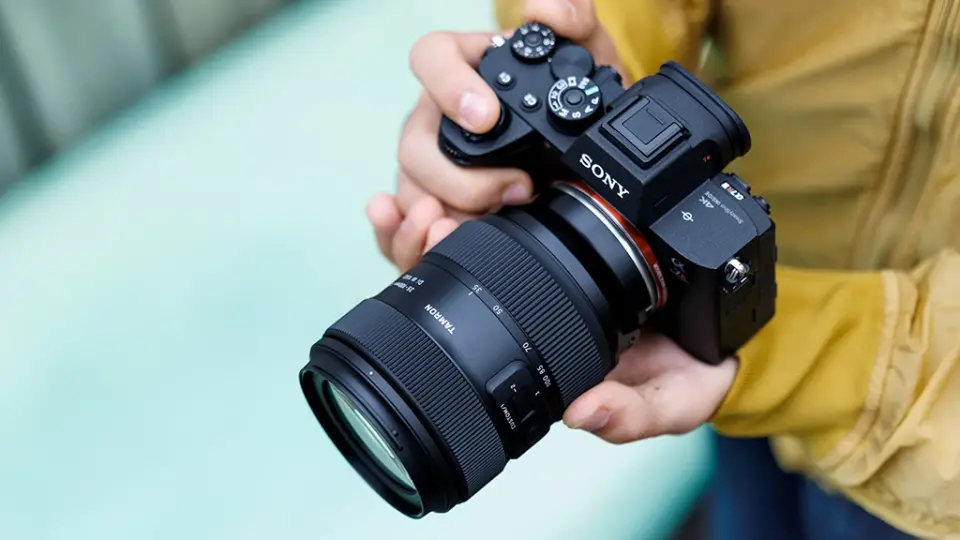 Tamron 35-100mm f/2.8 Di III VXD (Model A078)