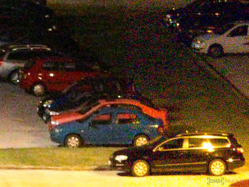 Canon EOS 700D: dotykový hybrid